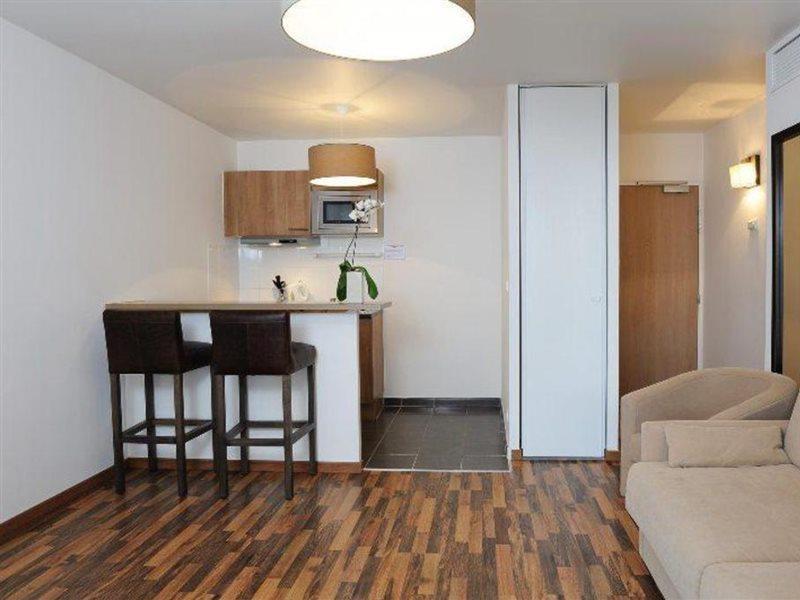 Residhome Asnieres Экстерьер фото